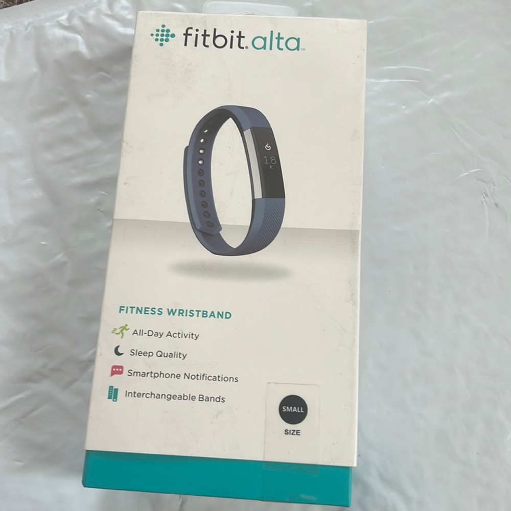 Fitbi.Alta fitness wristband